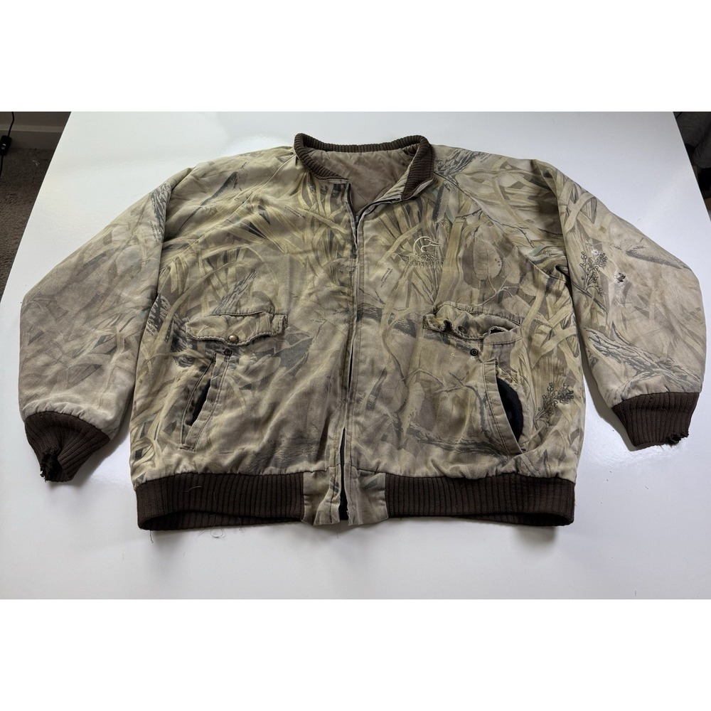Distressed Ducks Unlimited Camo bomber jacket Size XL outdoors hunter duck veg